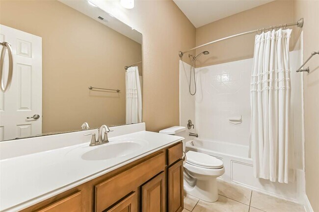 Building Photo - 13911 Desert Trace Ct