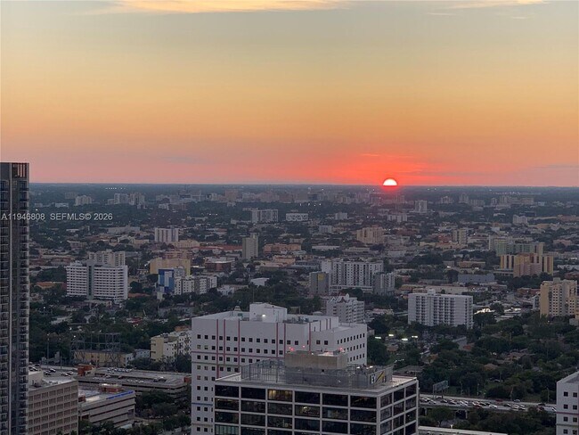 Building Photo - 851 NE 1st Ave