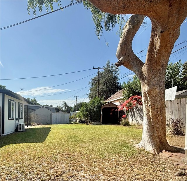 Building Photo - 14461 Cullen St