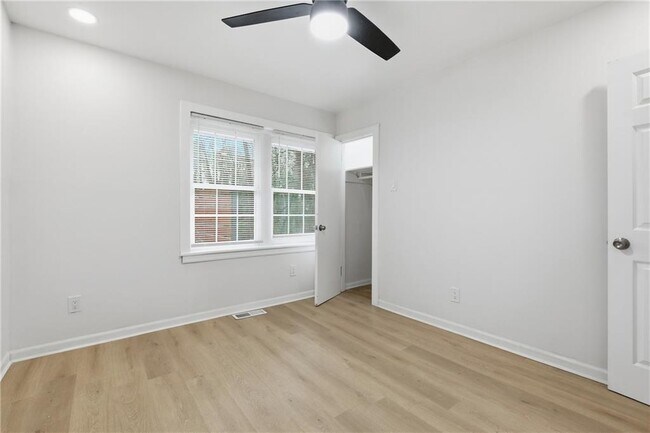 Building Photo - 2281 Polar Rock Ave SW