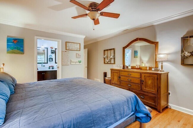 Building Photo - 2050 Sylvania Dr