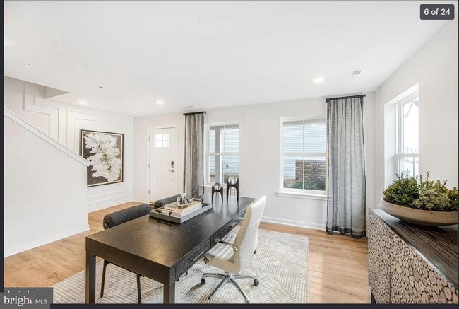 Building Photo - 32 Anderson Dr