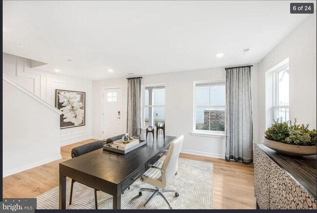 Building Photo - 42 Anderson Dr