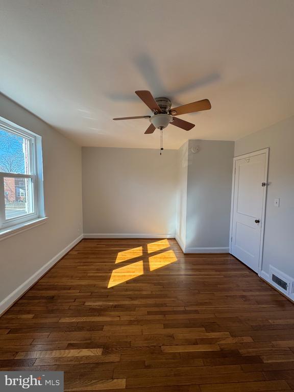 Building Photo - 206 Lynhaven Dr