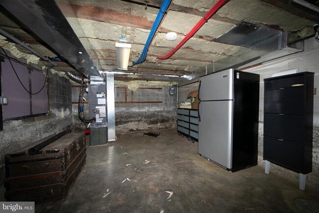 Building Photo - 100 E Stiles Ave