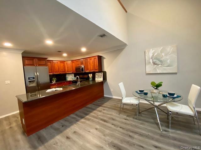 Building Photo - 40 Neal 40