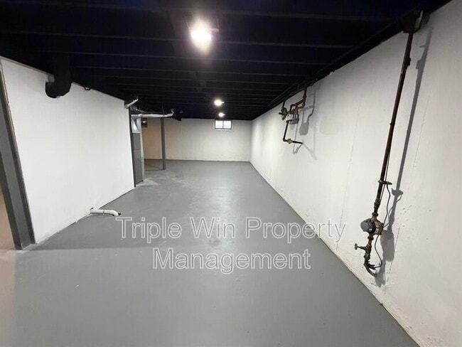 Building Photo - 8138 Blanchard Dr