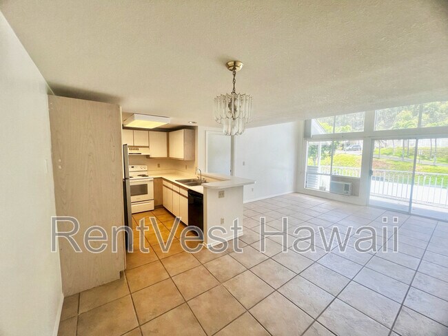 Building Photo - 95-270 Waikalani Dr