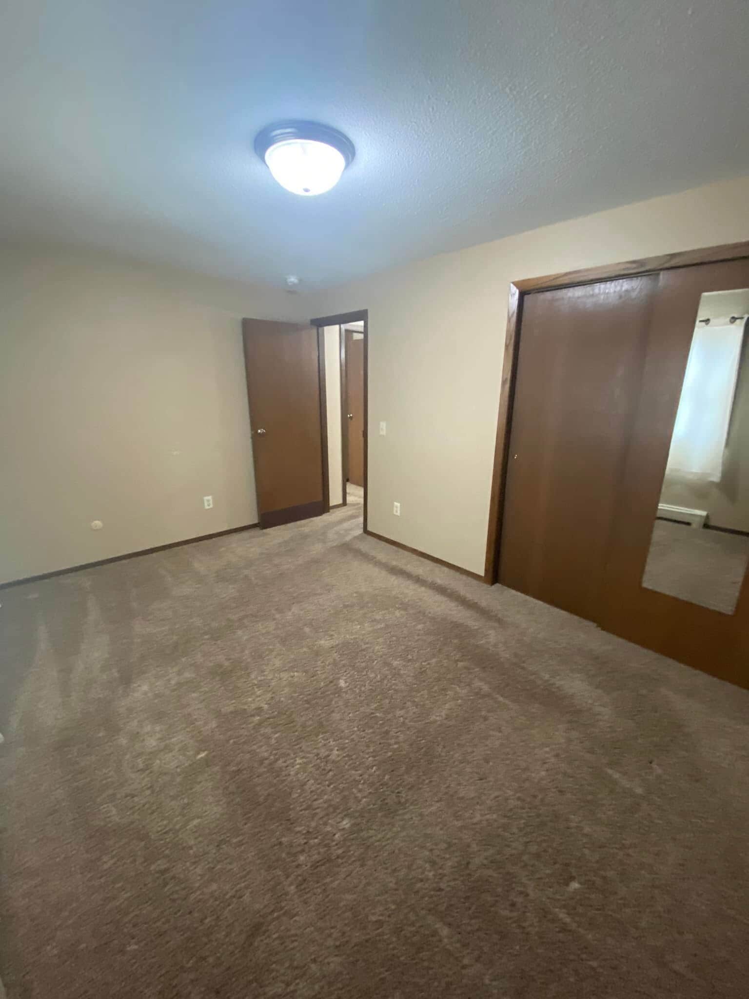 Building Photo - 2808 E Klondike Trl