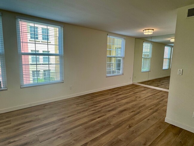 Primary Photo - Renovated 2-bedroom 2-bathroom condo in th...