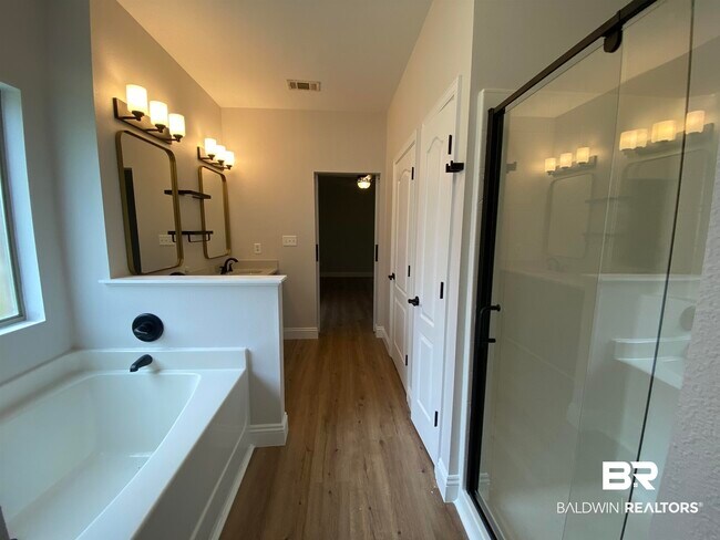 Building Photo - 24304 Raynagua Blvd