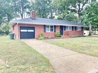 Building Photo - 18 Ivy Farms Rd
