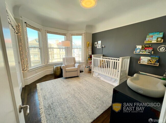 Building Photo - 628 9th Ave