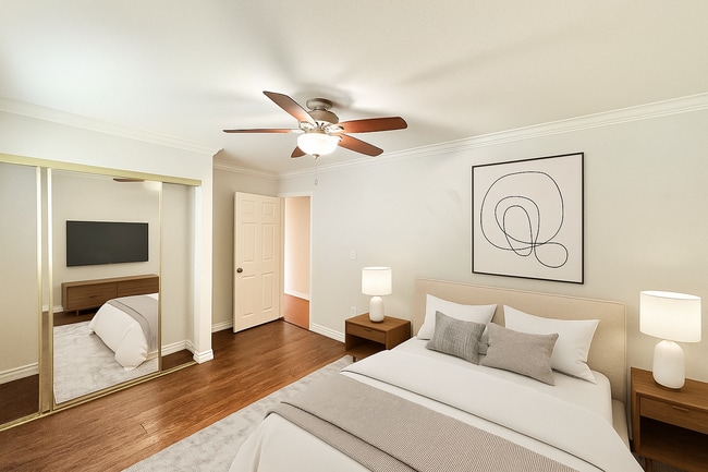 Building Photo - 5138 W 141st St