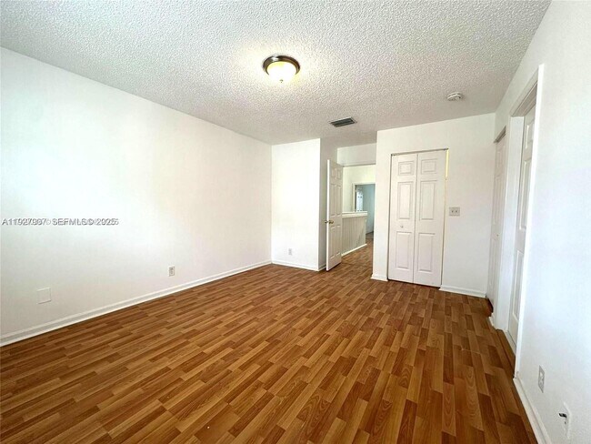 Building Photo - 4855 Palmbrooke Cir