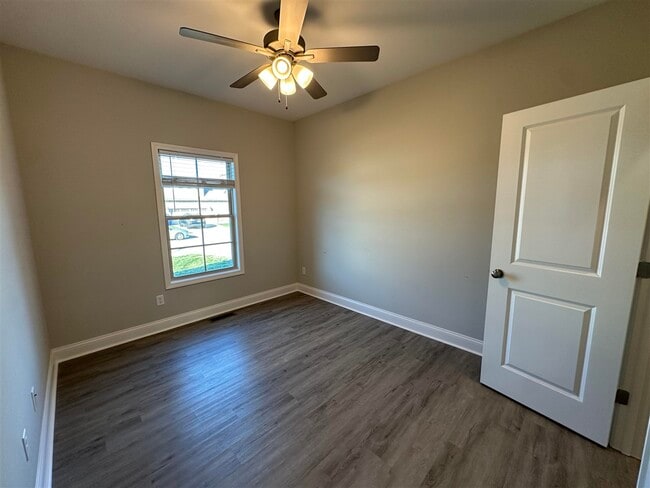 Building Photo - 437 Adalynn Cir