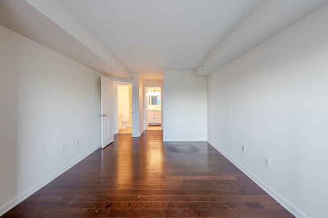Building Photo - 2605 Douglass Pl SE