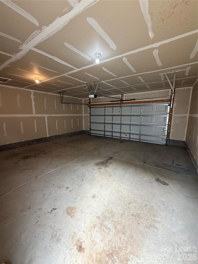 Building Photo - 5056 Patton Dr.