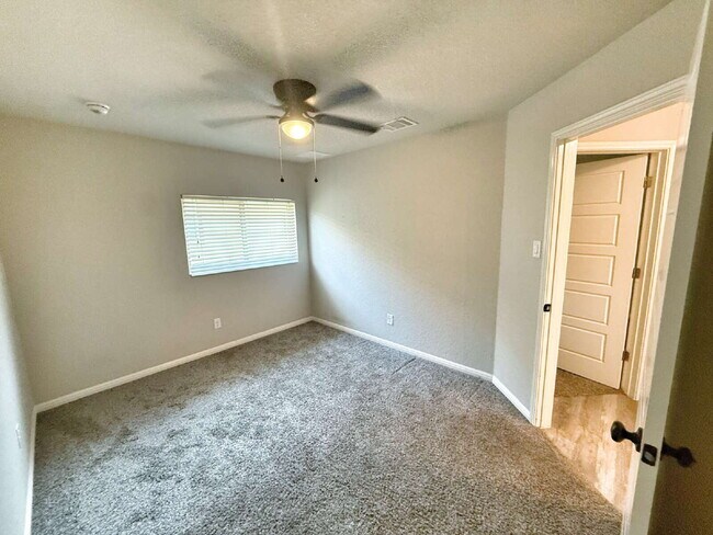 Building Photo - 3-Bed, 2-Bath Tribute Ranch Home w/ Office...