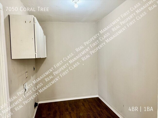Building Photo - 7050 Coral Tree