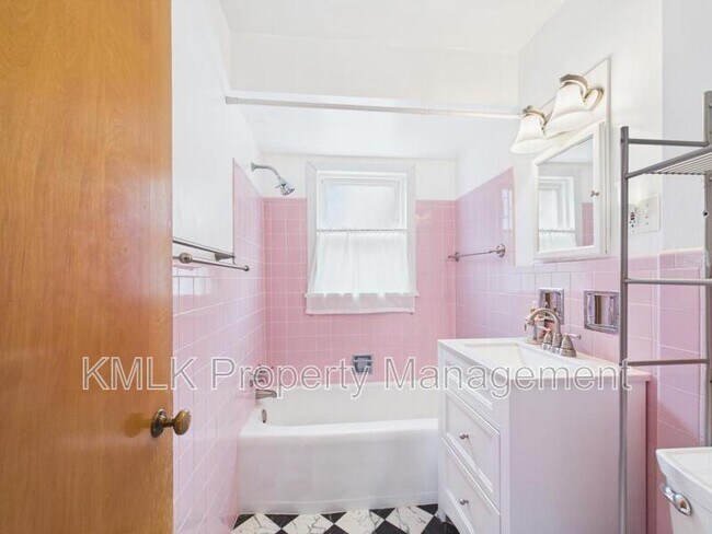Building Photo - 2667 11th St