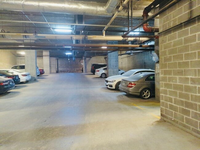 Building Photo - 1720 S Michigan Ave