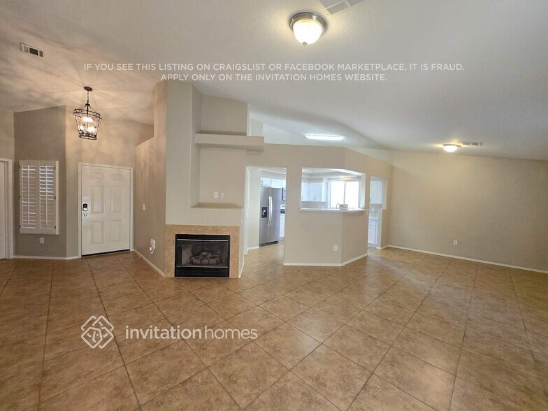 Building Photo - 8108 Divernon Ave