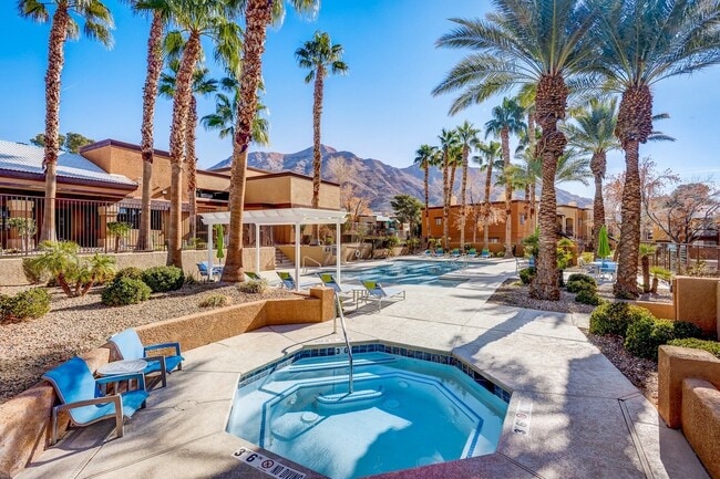 Building Photo - Desert Ridge
