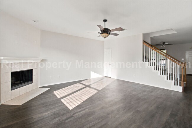 Building Photo - 12620 Summerwood Dr