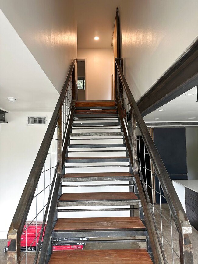 Building Photo - 5100 Orleans Ct