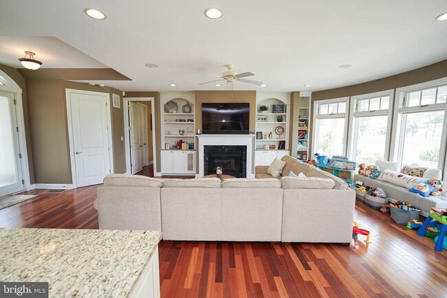 Building Photo - 12321 Vista Way