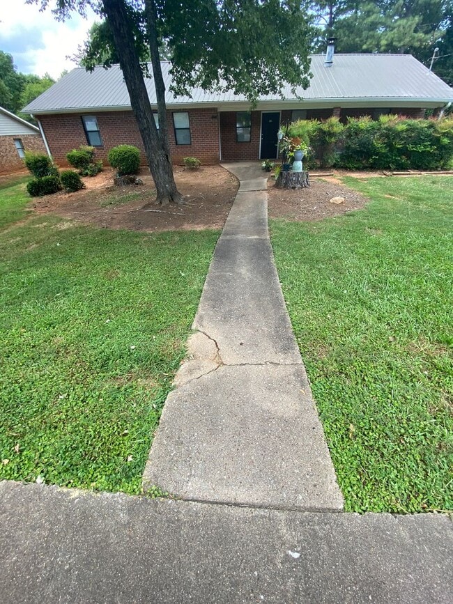 Building Photo - 111/113 Vintage Ct