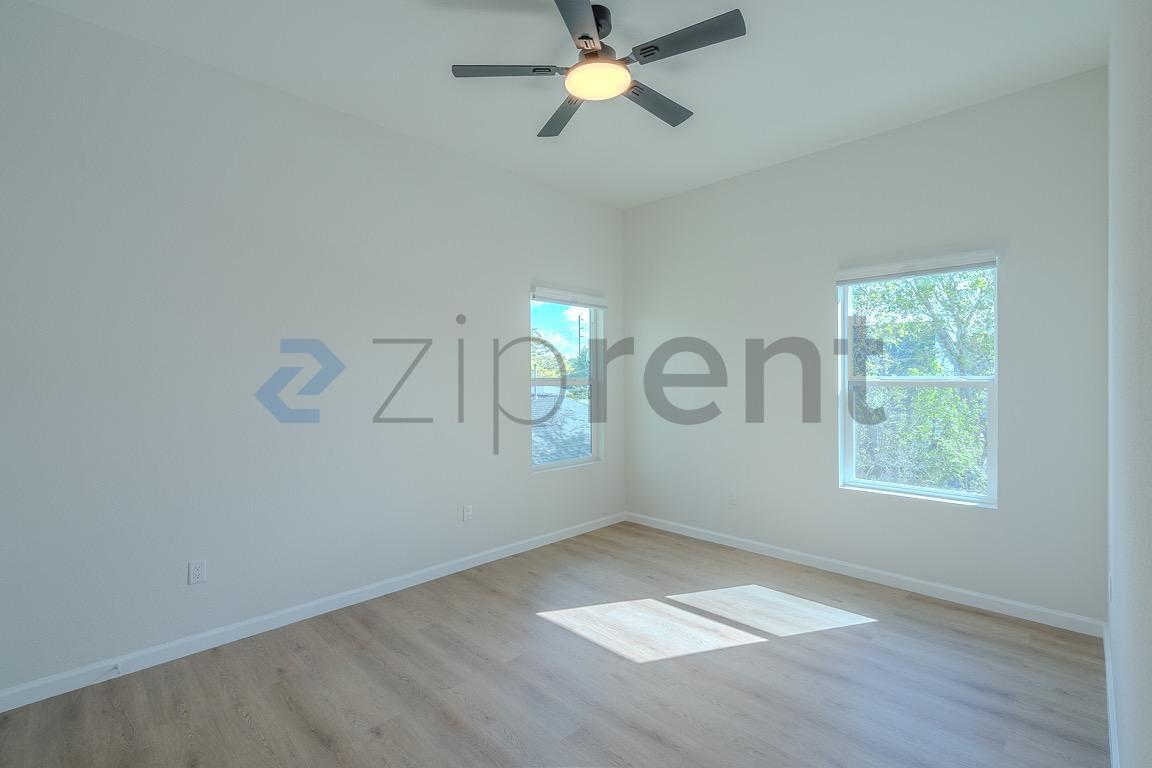 Building Photo - 303 Cartersville St