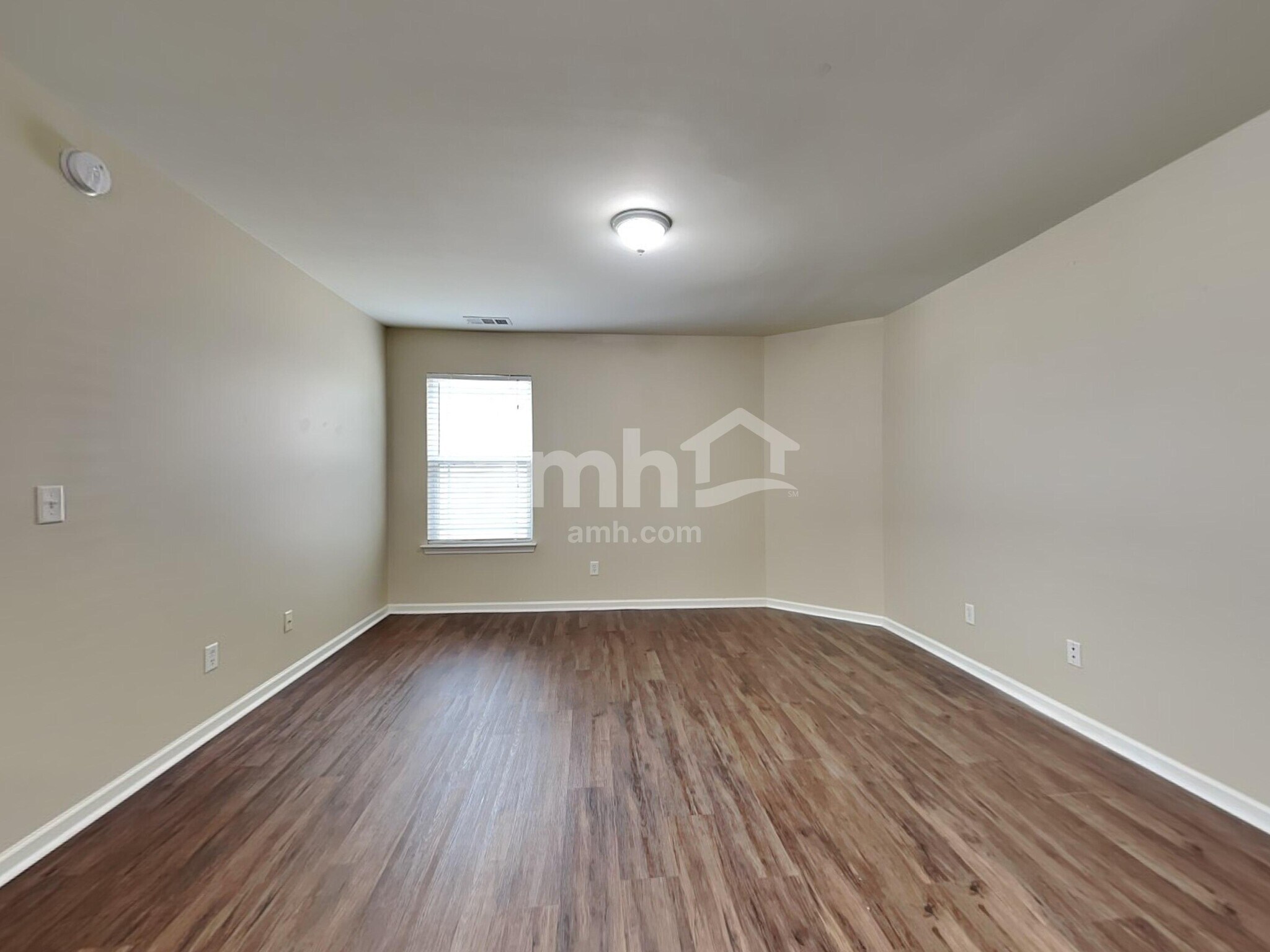 Building Photo - 153 Fox Glen Ct