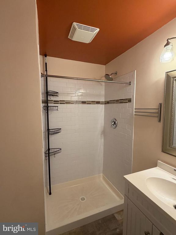 Building Photo - 13480 Foxlease Ct