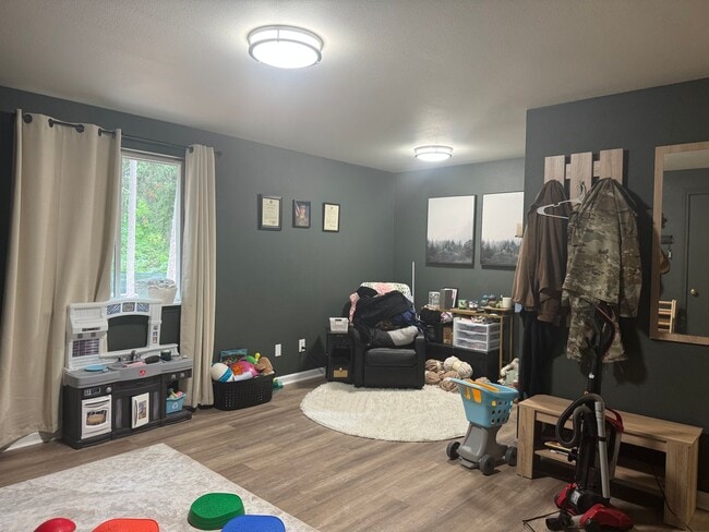 Building Photo - Updated Clearwood Home with AC & RV Parking!