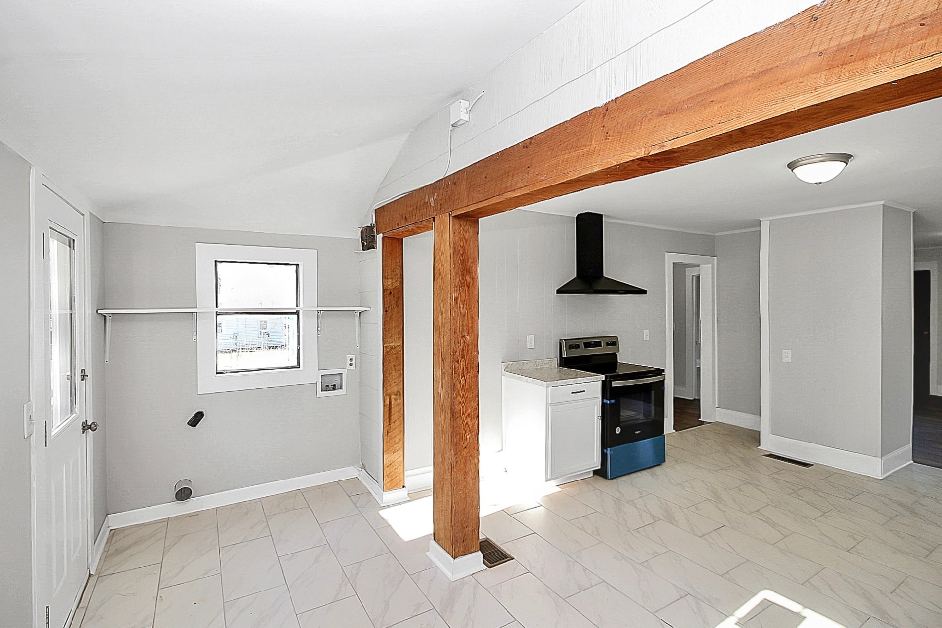 Building Photo - 209 Fairdale St