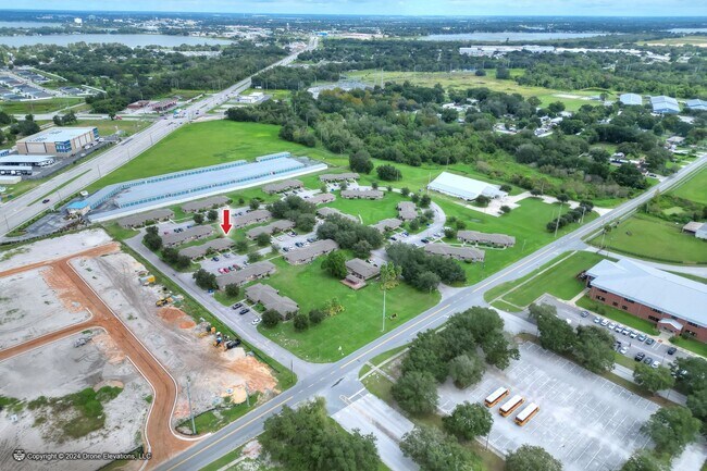 Building Photo - ***2ND MONTH RENT FREE! Cozy 1 Bedroom Apartment