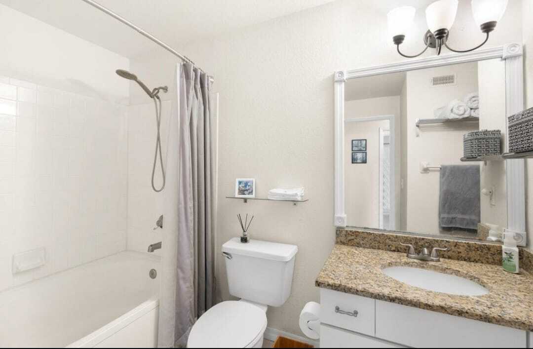 Building Photo - 1760 Palm Cove Blvd