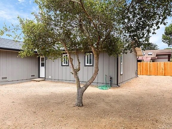 Building Photo - 243 Vista Ct