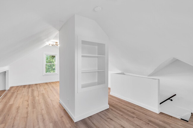 Building Photo - 298 Liberty St