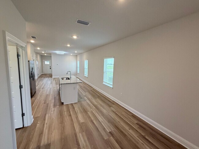 Building Photo - 28073 Hallow Trl