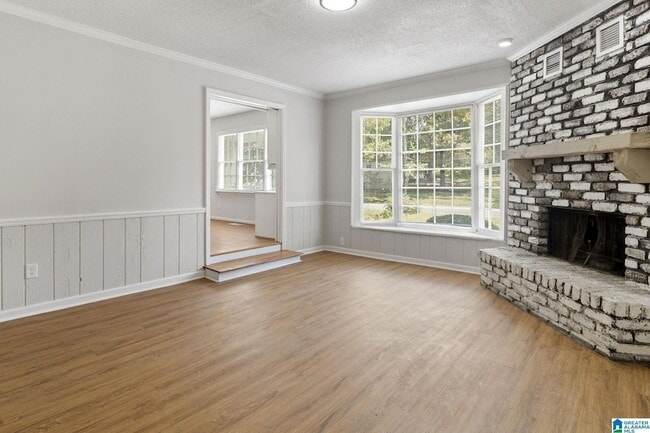 Building Photo - 2344 3rd Way NE