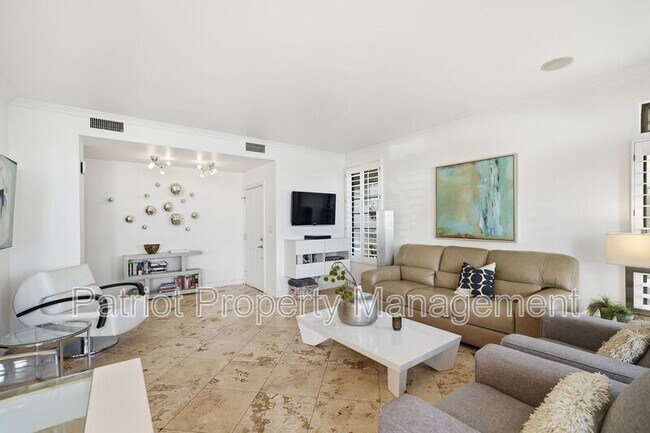 Building Photo - 9707-9707 E Mountain View Rd