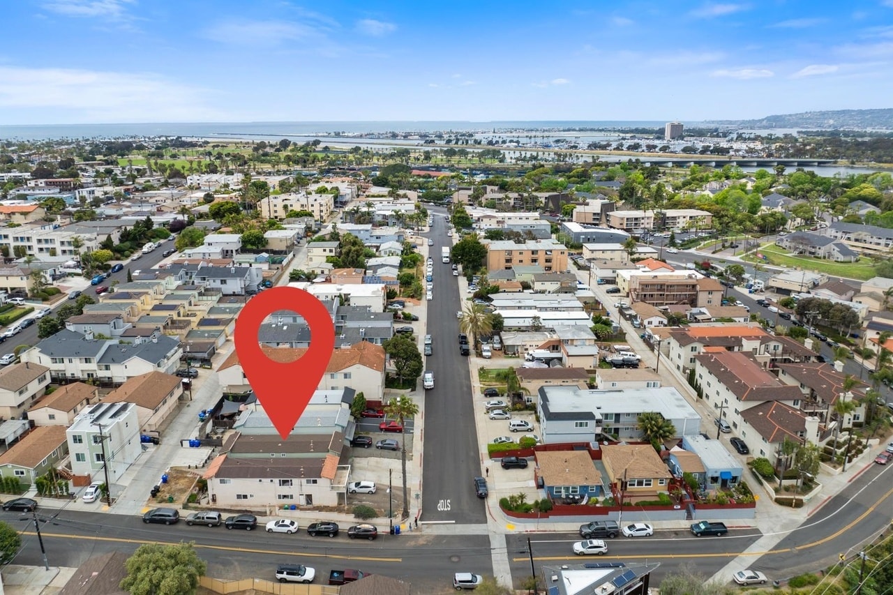 Building Photo - 4305-7 Temecula St