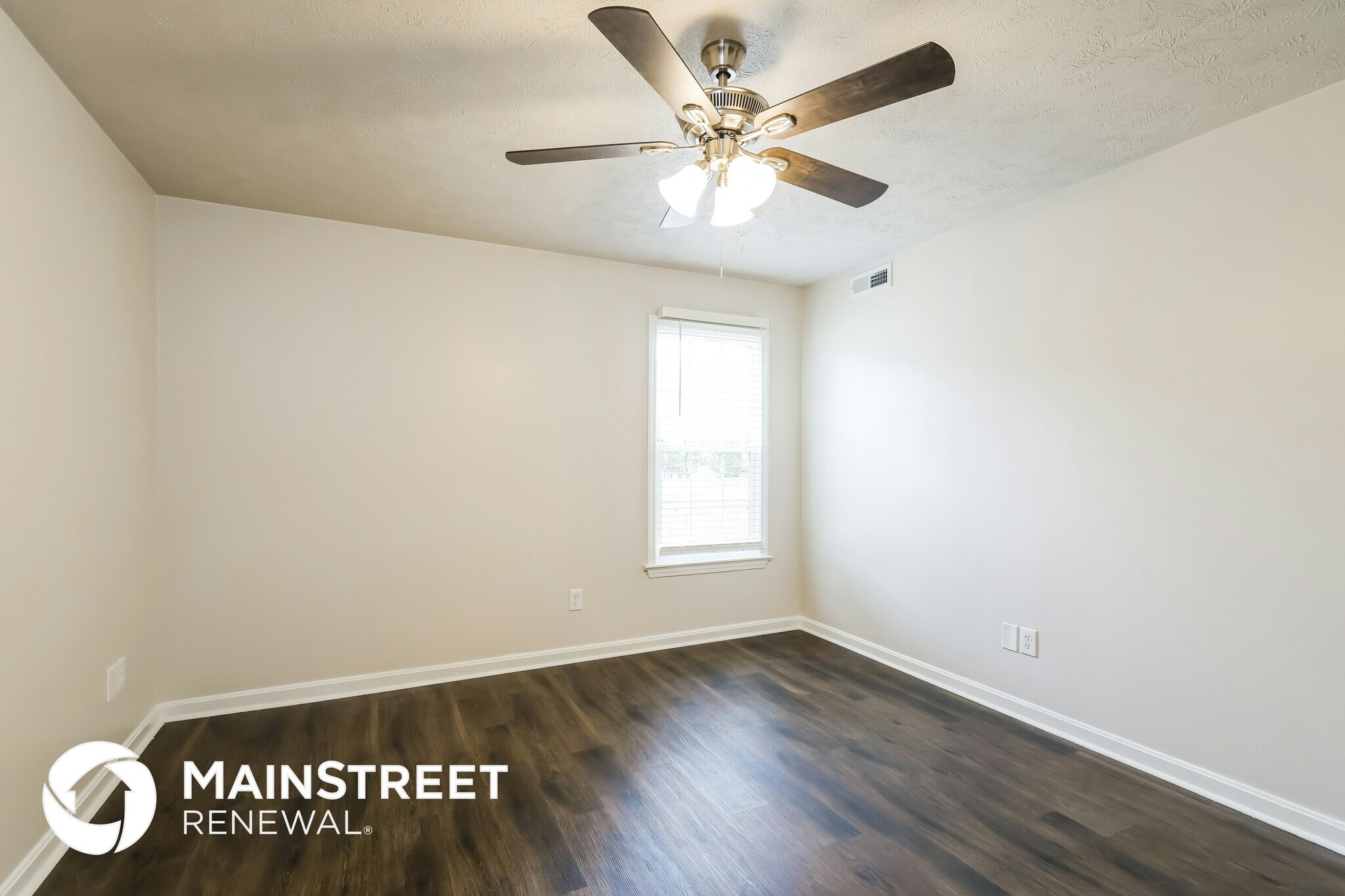 Building Photo - 3324 Rainview Cir