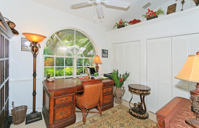 Building Photo - 469 Carica Rd