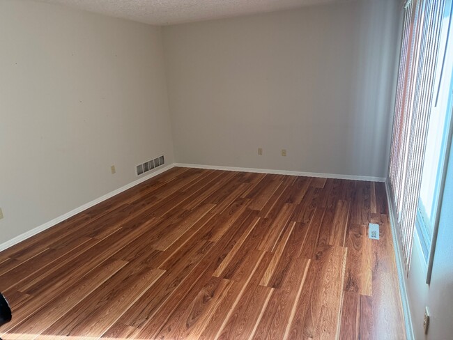 Building Photo - 315 E Van Dorn St