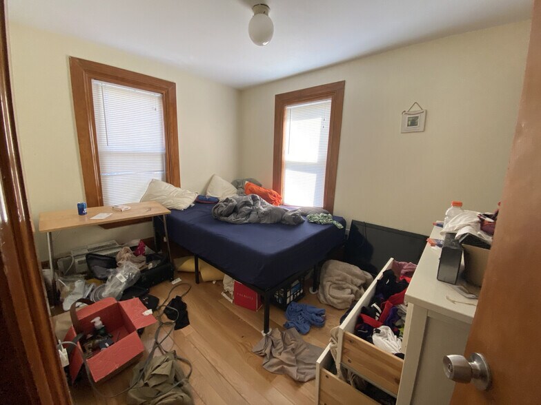 Building Photo - 40 Jay St