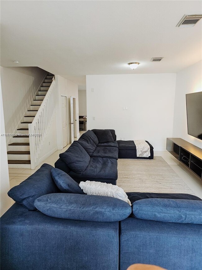 Building Photo - 15264 SW 91st Ln